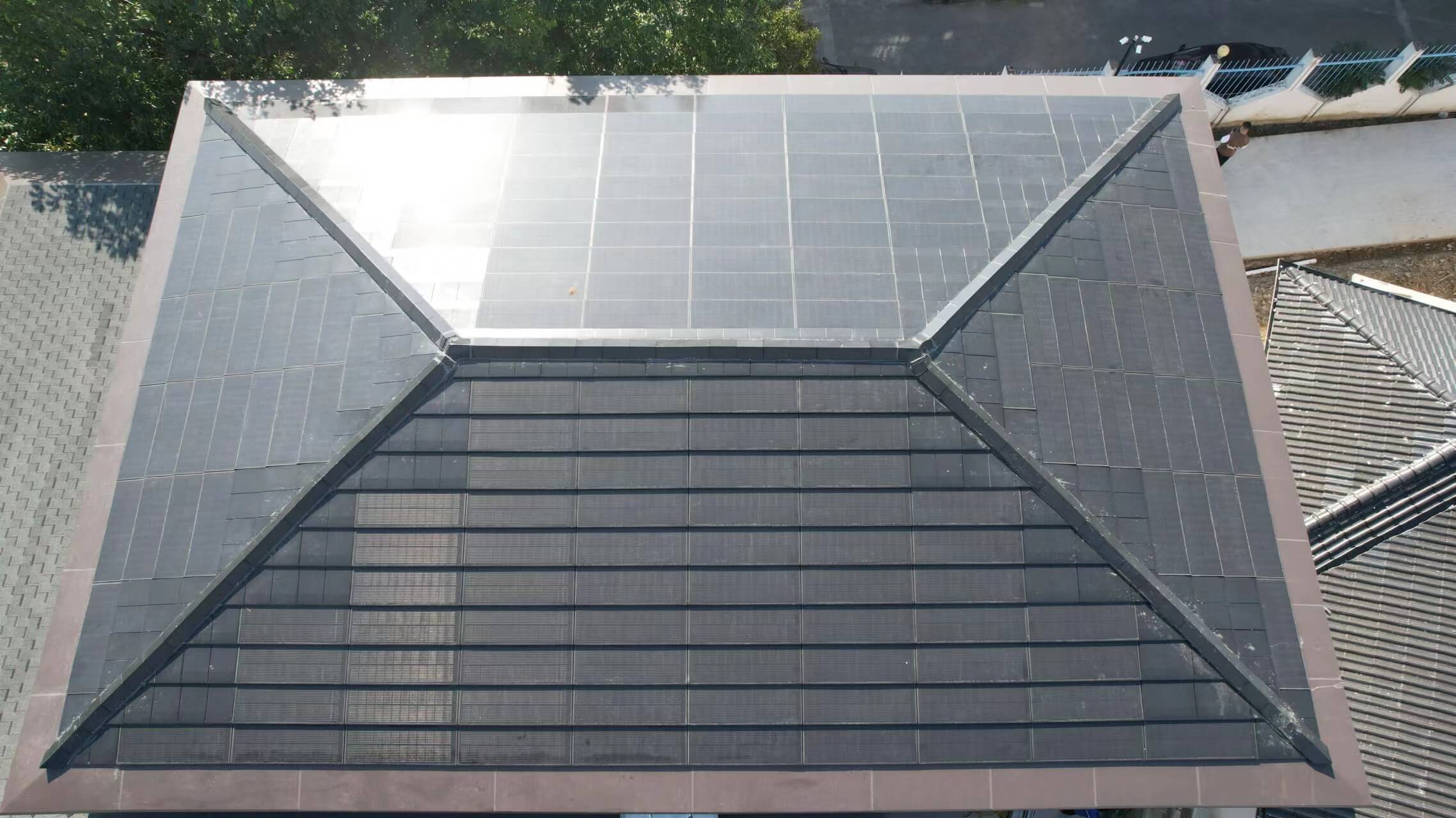 commercial solar roofing