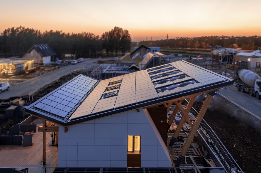 Solar Roof Tiles and Energy Storage Systems