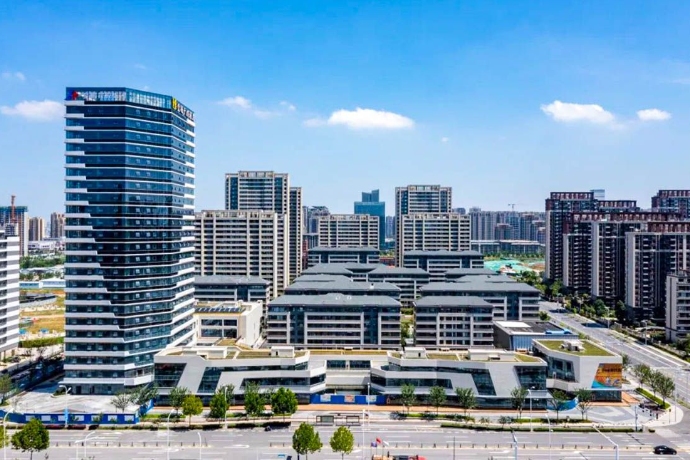 Solar Facades vs. Rooftop Solar: Which Offers Better Value for Commercial Buildings?cid=5 Solar Facades vs. Rooftop Solar: Which Offers Better Value for Commercial Buildings?cid=5