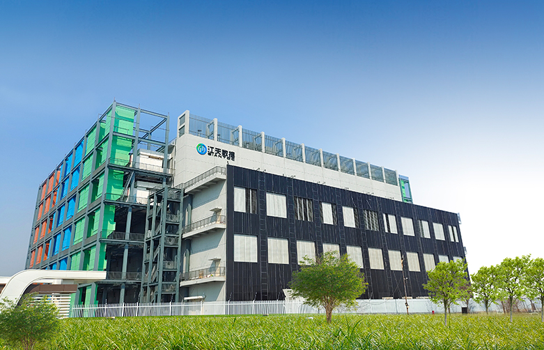 BIPV Facade System | PV + Data Center Demonstration Project