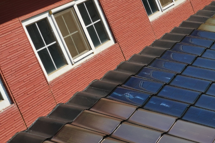 The Science Behind Solar Panels vs. PV Modules: Efficiency, Structure, and Application