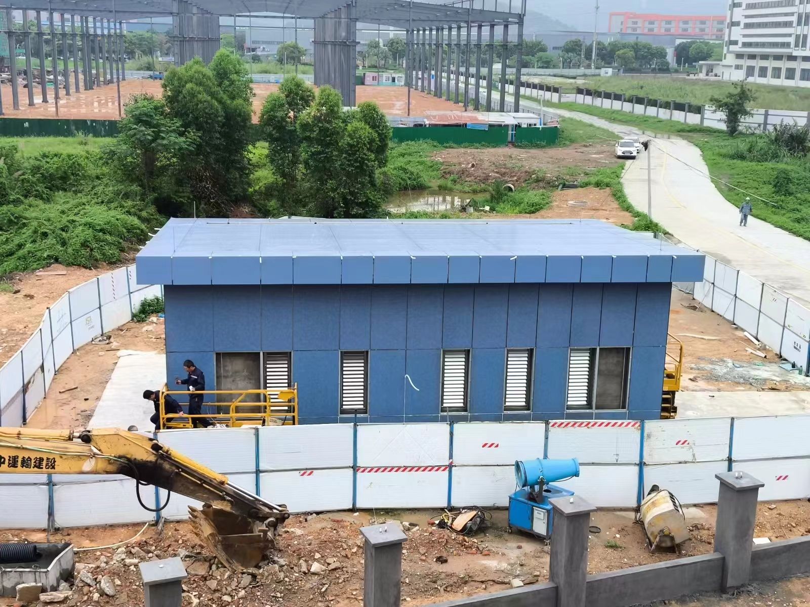 The first BIPV (Building Integrated Photovoltaic) distribution room in Gaoming District